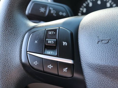 Used 2022 Ford Escape SE image 11