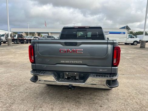 Used 2021 GMC Sierra 1500 SLT image 4