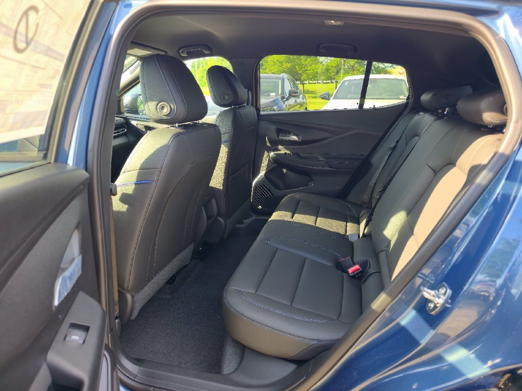 New 2026 Buick Envista Sport Touring w/ Convenience I Package FWD image 23