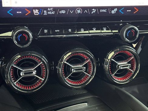 Used 2024 Chevrolet Blazer EV RS AWD/4WD image 26