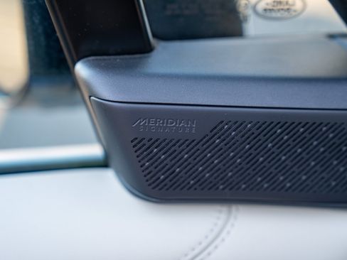 Used 2023 Land Rover Range Rover Autobiography AWD/4WD image 11
