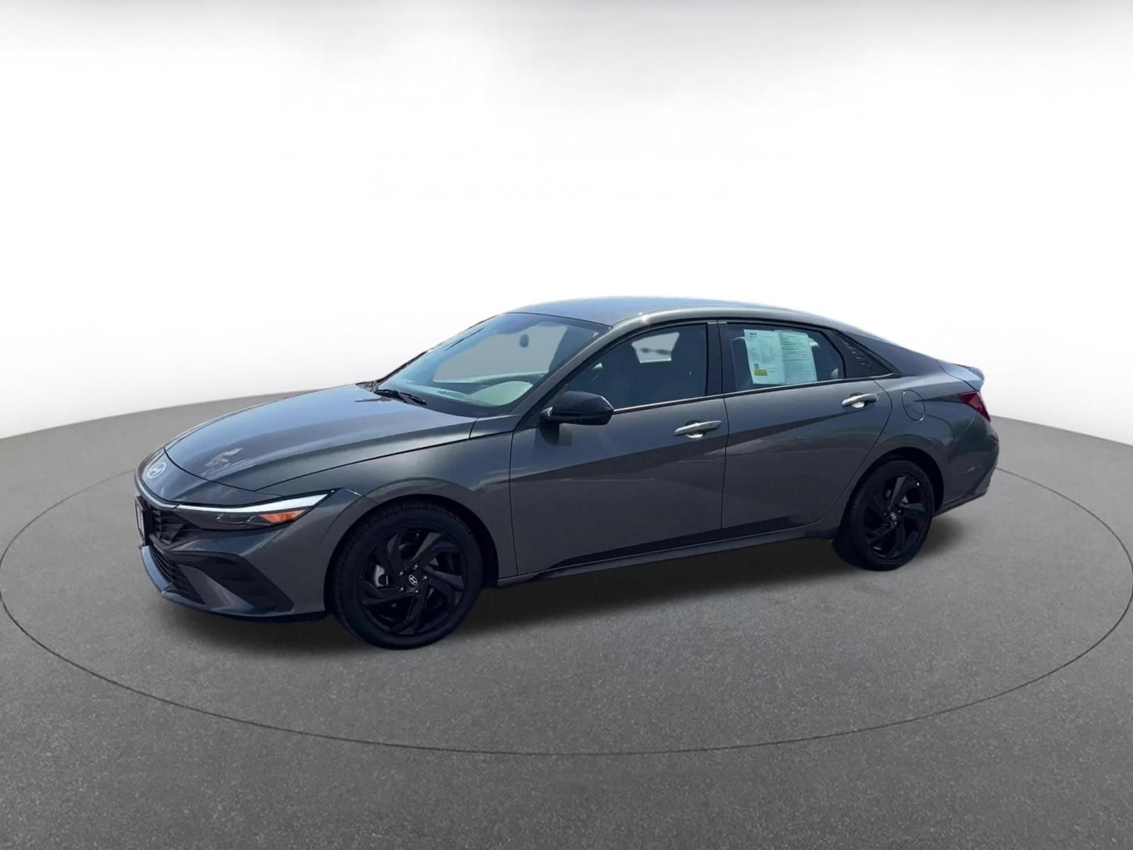 Used 2026 Hyundai Elantra Sport FWD image 7