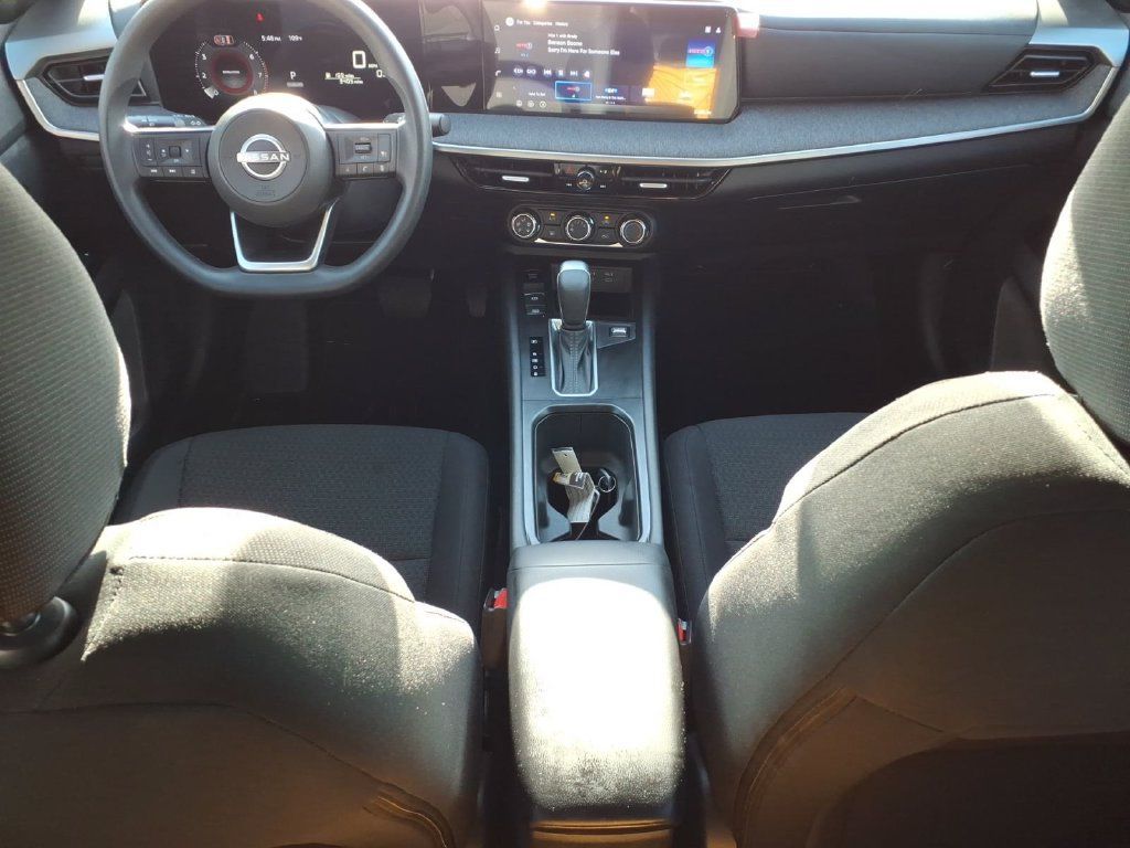Used 2026 Nissan Kicks S FWD image 10