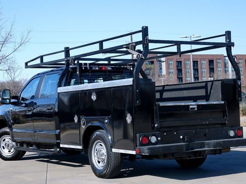 Used 2022 Ford F250 XL w/ Power Equipment Group image 21