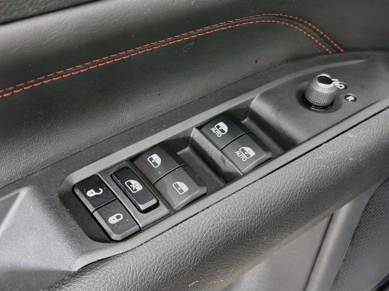 Used 2023 Jeep Compass Trailhawk w/ Sun and Sound Group AWD/4WD image 23