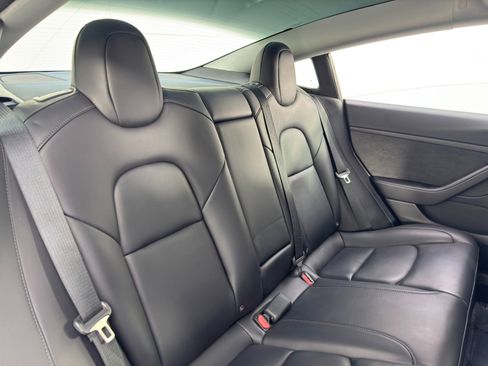 Used 2022 Tesla Model 3 Long Range image 45