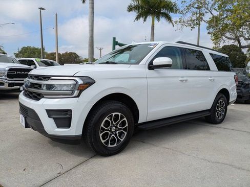 Certified 2024 Ford Expedition Max XLT AWD/4WD image 3