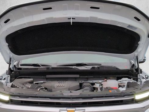 New 2026 Chevrolet Traverse LT w/ Sun and Wheel Package image 17