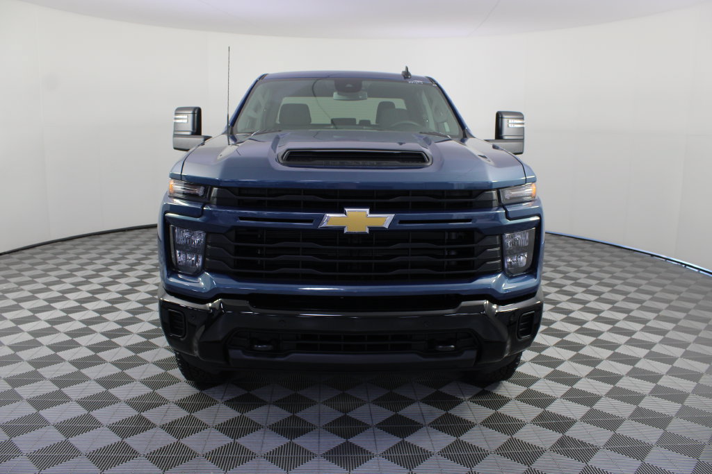 New 2026 Chevrolet Silverado 2500 Custom w/ Custom Value Package AWD/4WD image 8
