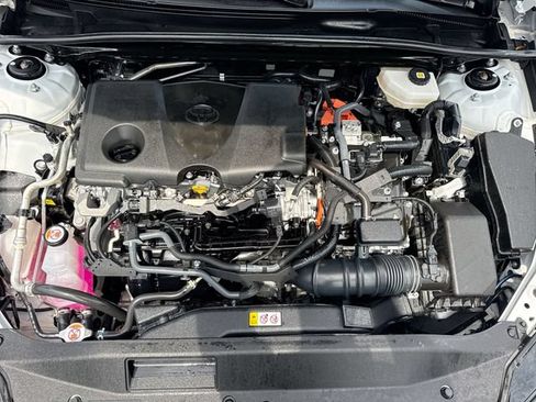 Used 2025 Toyota Camry LE FWD image 24