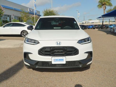 Used 2024 Honda HR-V Sport image 2