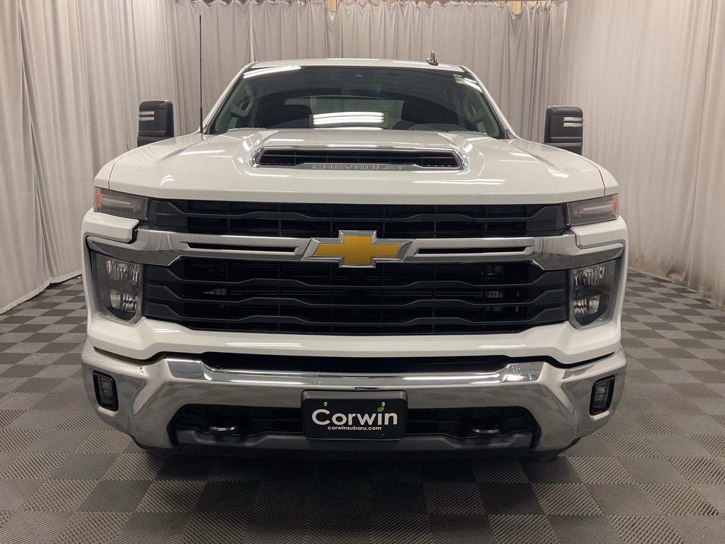 Used 2025 Chevrolet Silverado 2500 LT w/ Convenience Package AWD/4WD image 13