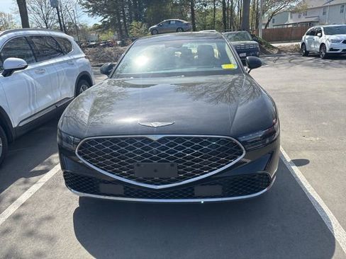 Used 2023 Genesis G90 3.5T image 3