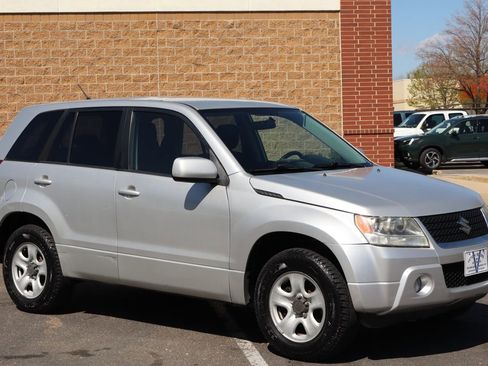 Used 2010 Suzuki Grand Vitara Premium image 2