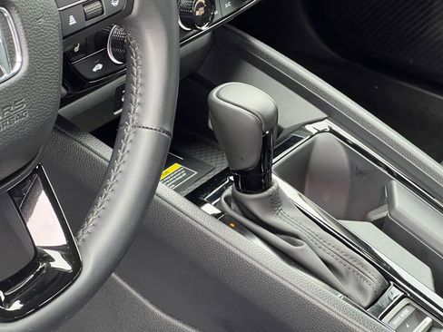 Used 2025 Honda Accord EX-L image 16