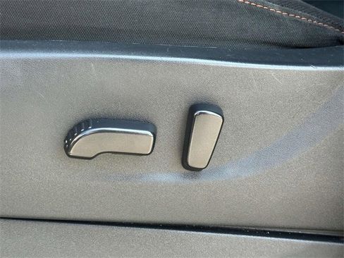 Used 2023 Nissan Frontier PRO-4X w/ Pro Convenience Package image 28