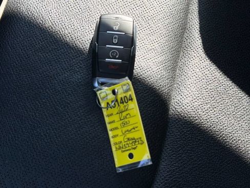 Used 2022 RAM 1500 Laramie AWD/4WD image 32