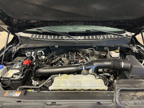 Used 2023 Ford Expedition XLT AWD/4WD image 45