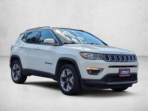 Used 2018 Jeep Compass Limited AWD/4WD image 3