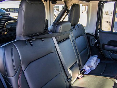 New 2026 Jeep Wrangler Unlimited Rubicon image 25