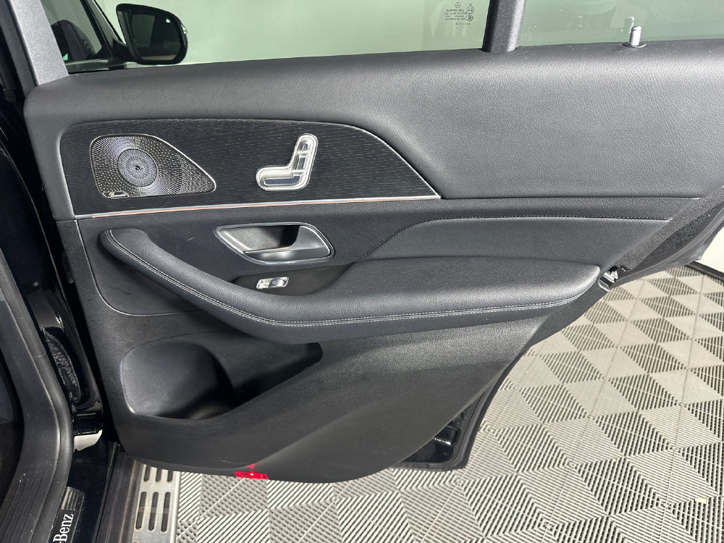 Certified 2023 Mercedes-Benz GLE 350 w/ 3rd Row Seat Package image 18