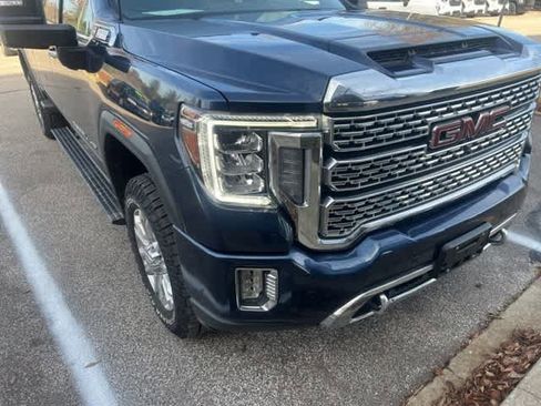 Used 2022 GMC Sierra 2500 Denali image 17