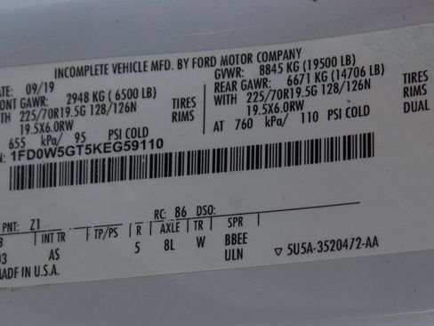 Used 2019 Ford F550 2WD Crew Cab Super Duty image 46