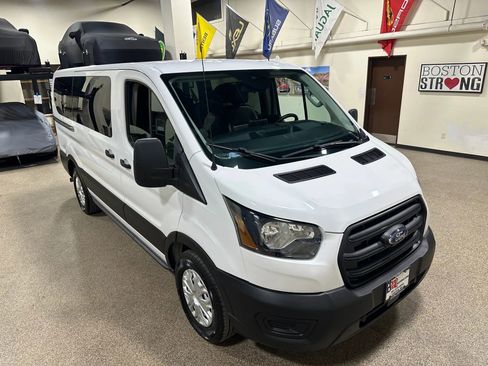 Used 2020 Ford Transit 150 XL image 4