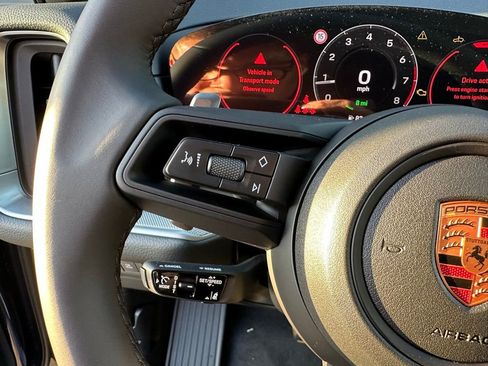 Used 2026 Porsche Cayenne S image 23