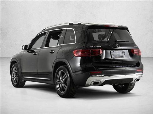 Certified 2026 Mercedes-Benz GLB 250 4MATIC image 9