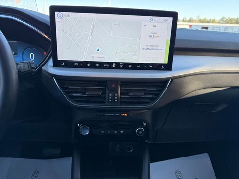 Used 2024 Ford Escape Platinum w/ Premium Technology Package image 14