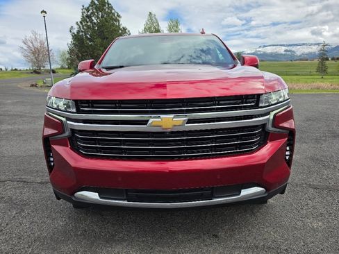 Used 2023 Chevrolet Tahoe LT w/ Luxury Package AWD/4WD image 2