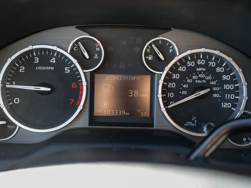 Used 2016 Toyota Tundra SR5 image 22