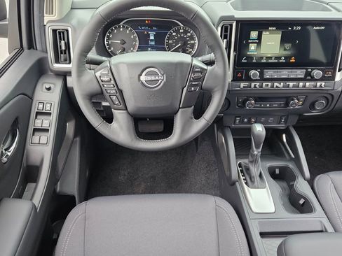 New 2026 Nissan Frontier SV w/ SV Convenience Package image 5