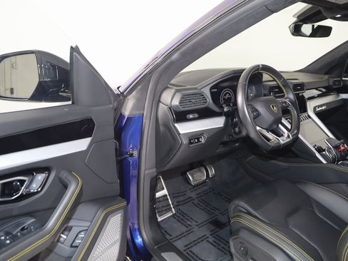 Used 2021 Lamborghini Urus image 96