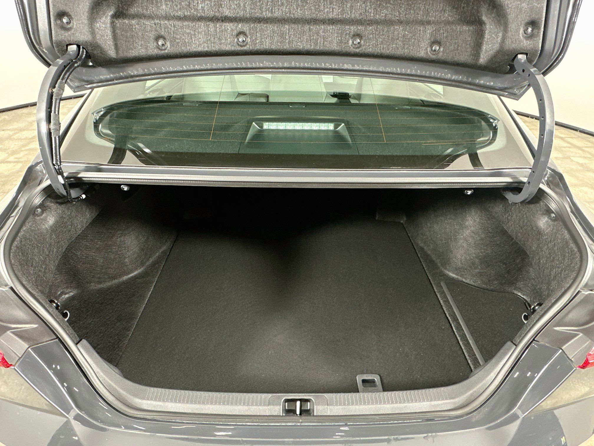 Used 2026 Toyota Camry SE FWD image 27