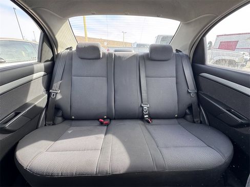 Used 2011 Chevrolet Aveo LT image 29