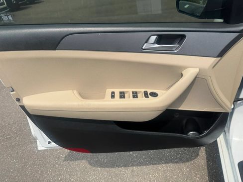 Used 2017 Hyundai Sonata ECO FWD image 16