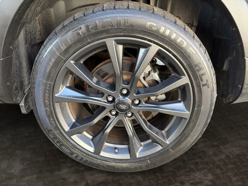 Used 2018 Ford Explorer XLT w/ Equipment Group 202A image 41