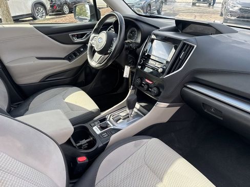 Used 2019 Subaru Forester Premium w/ All-Weather Package image 28