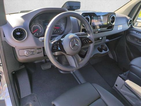 New 2026 Mercedes-Benz Sprinter 2500 image 3