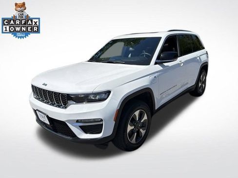 Used 2024 Jeep Grand Cherokee Limited 4xe AWD/4WD image 3