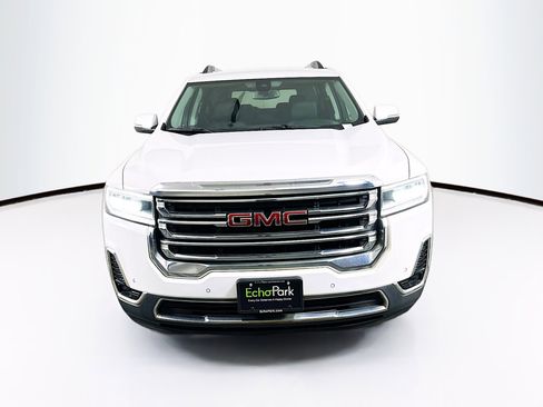 Used 2023 GMC Acadia SLT image 2