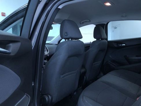 Used 2017 Chevrolet Cruze LT image 20