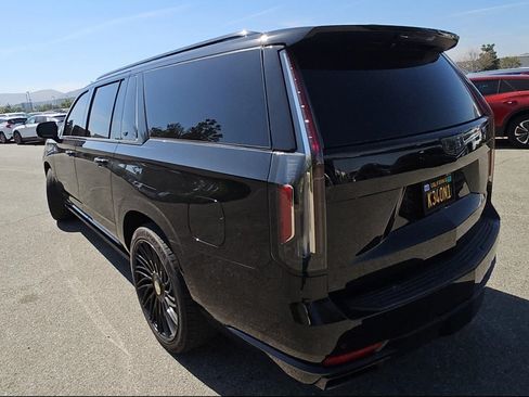 Used 2021 Cadillac Escalade ESV Sport w/ Driver Assist Tech Package AWD/4WD image 5