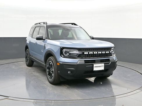 New 2025 Ford Bronco Sport Outer Banks image 22