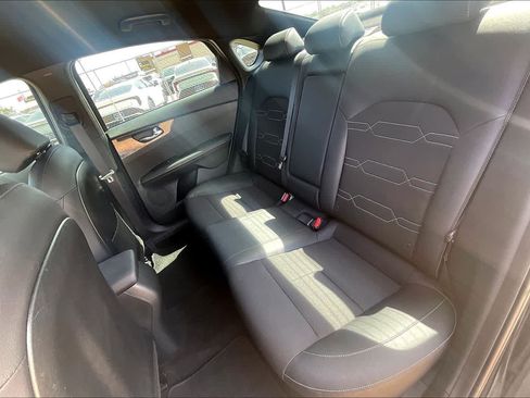 Used 2023 Kia Forte GT-Line w/ GT-Line Technology Package FWD image 28