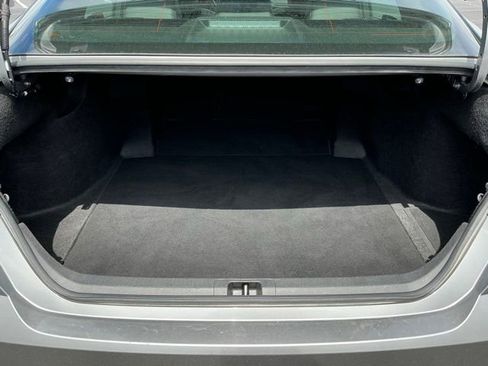 Used 2025 Toyota Camry SE FWD image 15
