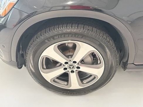 Used 2022 Mercedes-Benz GLC 300 4MATIC image 21