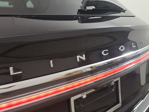 Certified 2022 Lincoln Nautilus FWD w/ Premium Package image 6